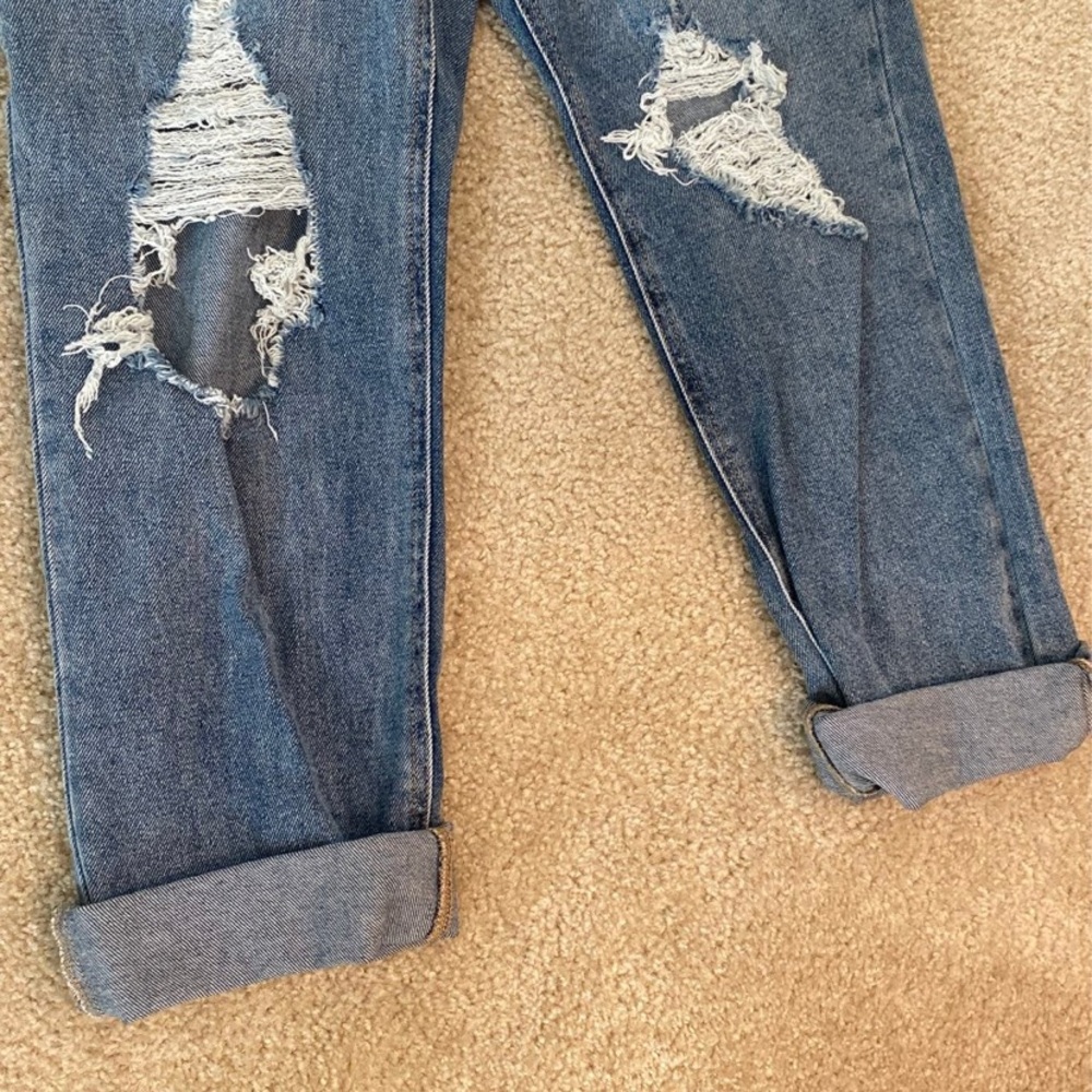 Women’s High - Rise Jeans - Picture 4 of 14